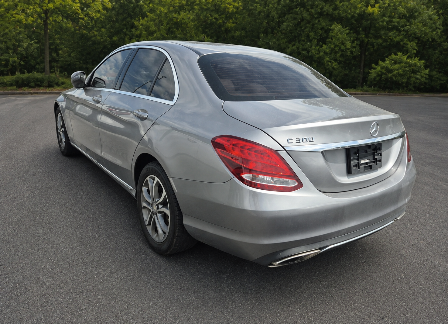 2015 Mercedes-Benz C 300 photo 2